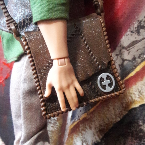 Ever After High Hunter Huntsman Doll - Picture 7 of 16